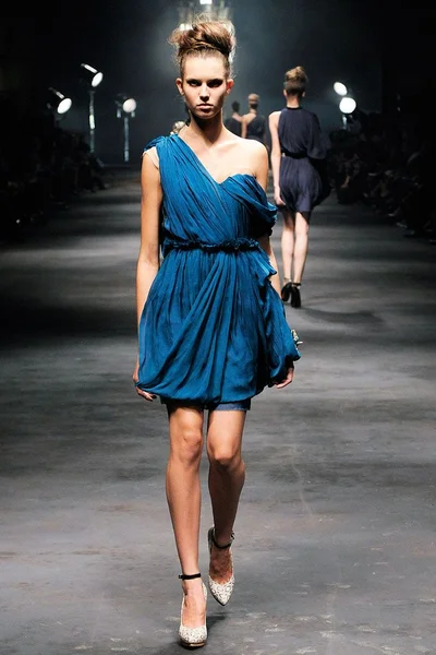 Look 45
